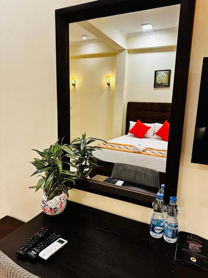 Hotel Northway Vavuniya Exterior photo