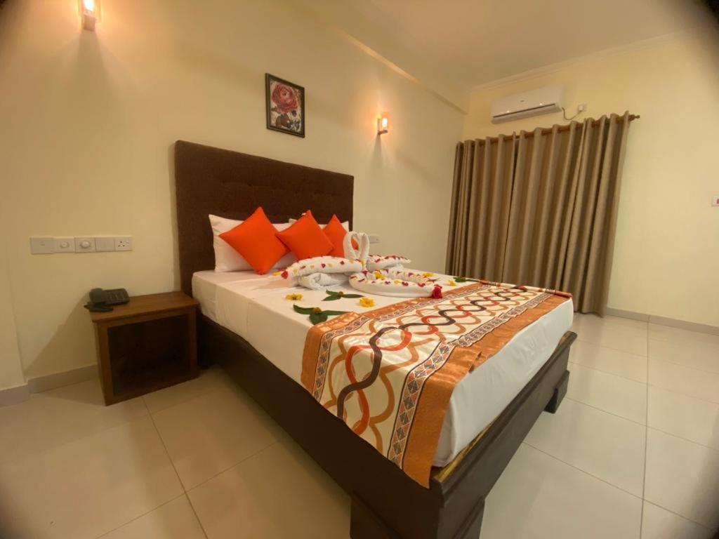 Hotel Northway Vavuniya Exterior photo