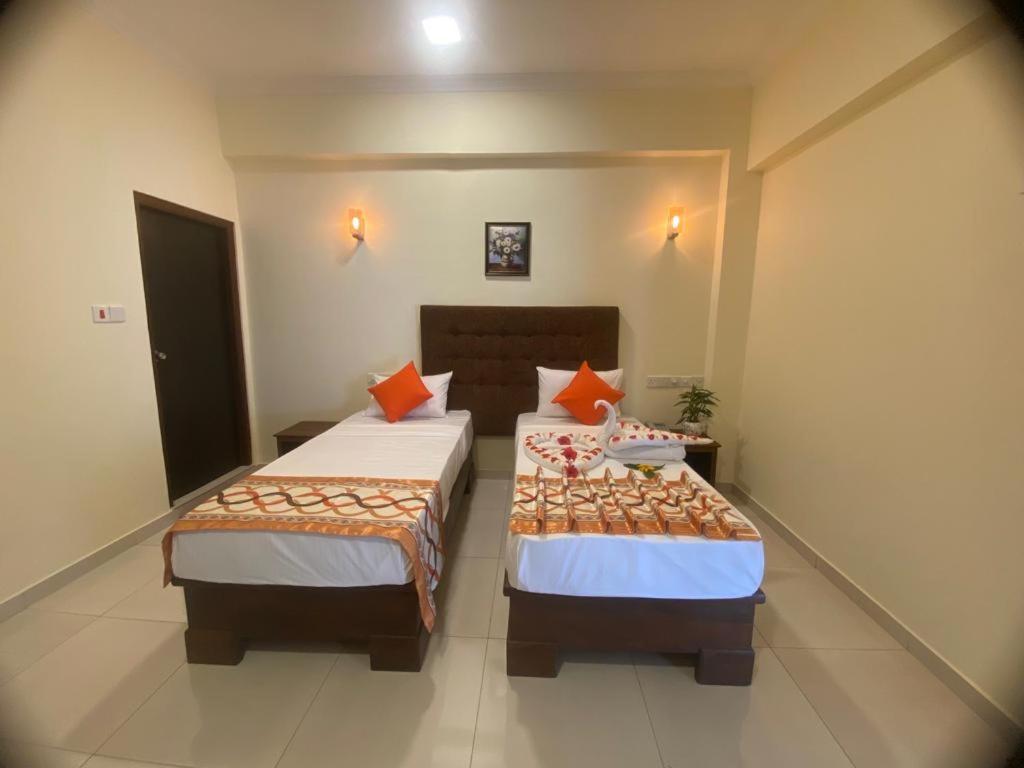 Hotel Northway Vavuniya Exterior photo