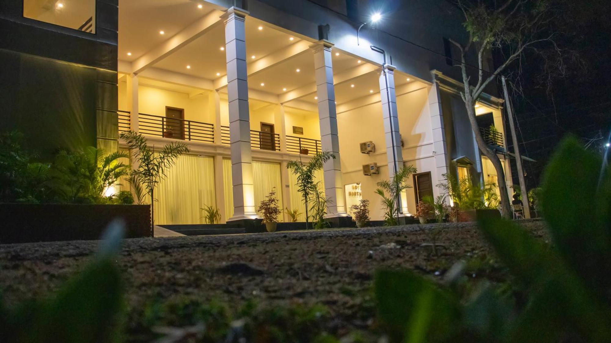 Hotel Northway Vavuniya Exterior photo