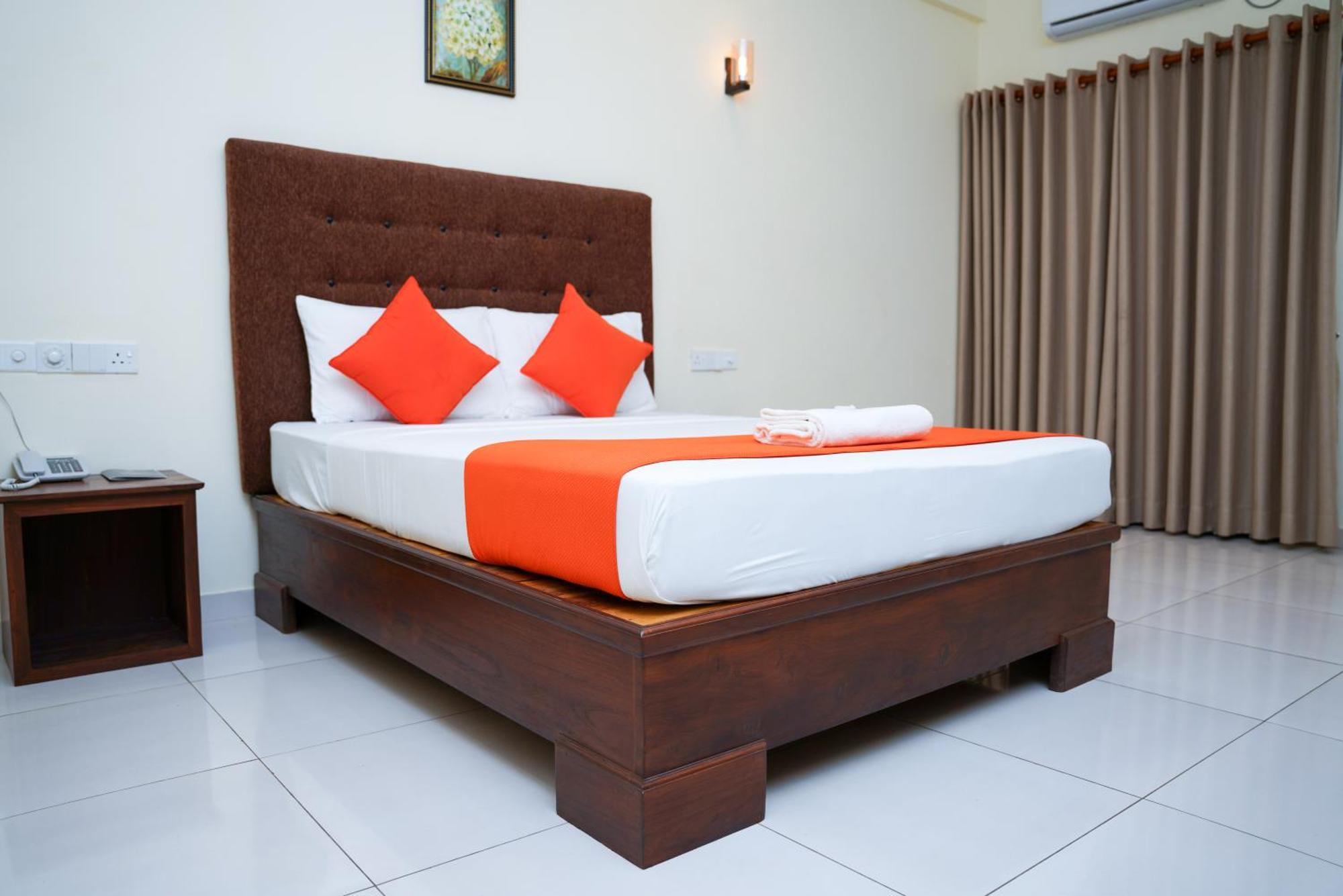 Hotel Northway Vavuniya Exterior photo